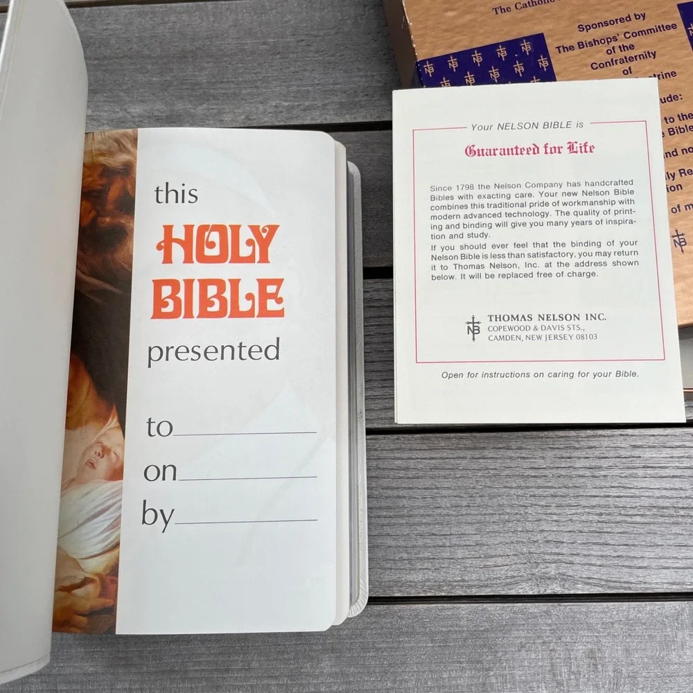 Thomas Nelson New American Bible 1971 White Catholic NAB 9033 Silver Edges Boxed